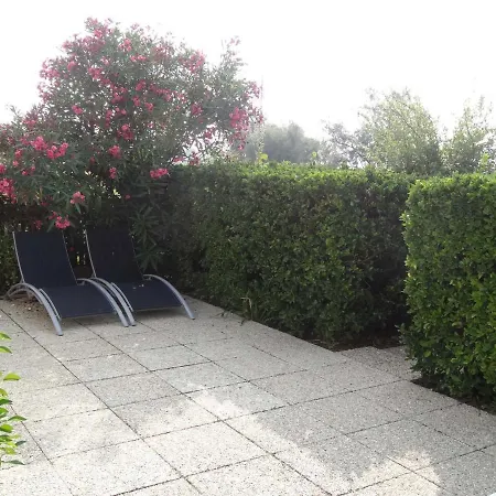 Апартаменты Maison En Bord De A Avec Terrasse, 6 Pers, Wifi - Fr-1-551-2 Ла-Рошель